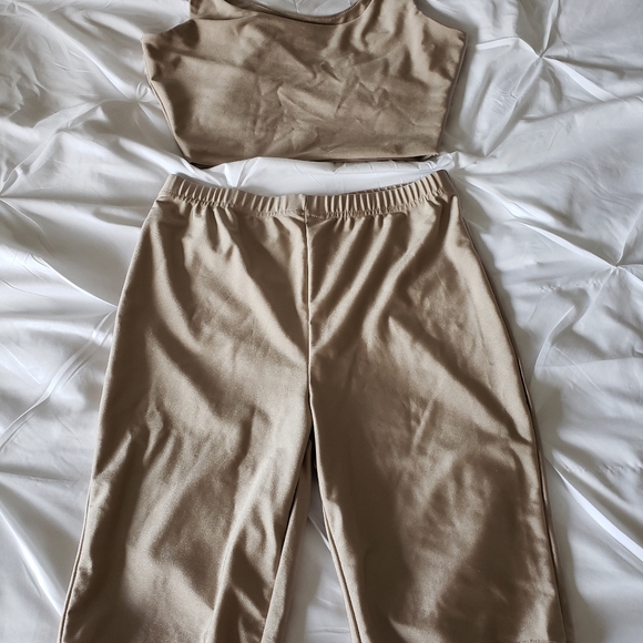 Beautiful kit - Picture 1 of 3